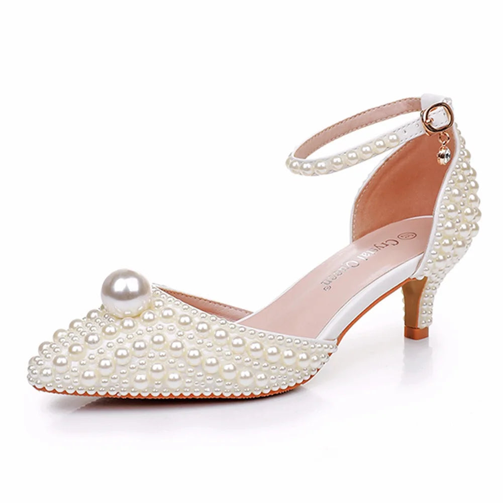2025 New Large Pointed Womens Sandals Slim Heels Wedding Dress Beige Pearl Wedding Shoes Sandals Bridal High Heels Wedding Shoes