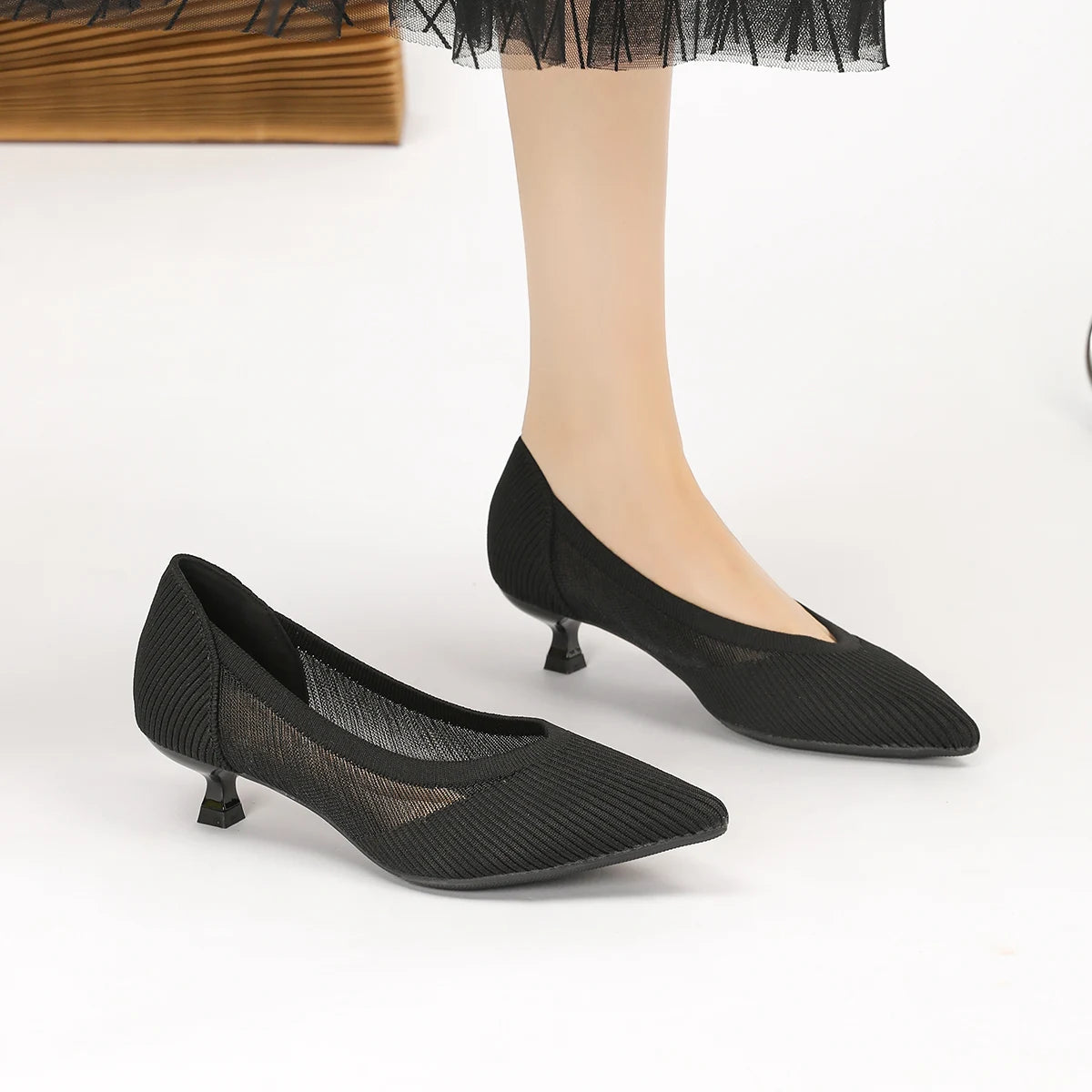 Women's High Heels 2025 New Knitted Breathable Mesh Fine Fashion Comfortable Lightweight Shoes Spring and Autumn