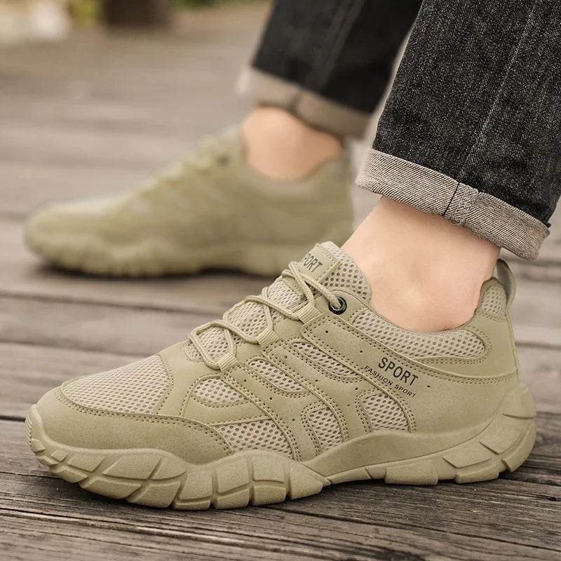 Running Shoes Men's Comfortable Thick Soled Shoes 2025 Popular Lace Up Vulcanized Shoes Green Casual Sports Zapatillas Di Marca