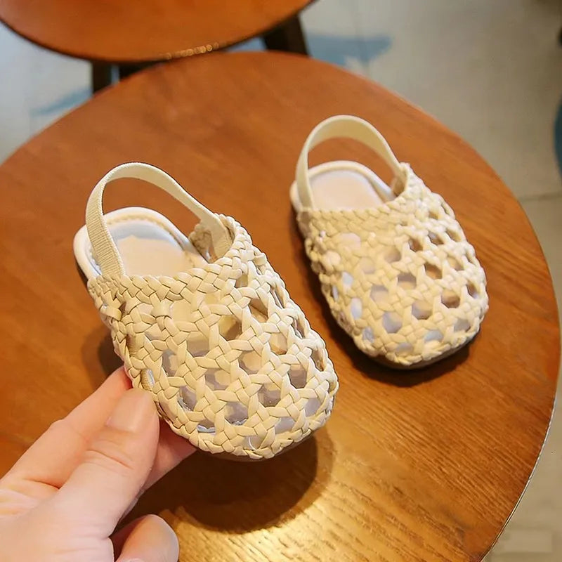 Kids Casual Shoes Weave Trendy Girls Casual Sandals Soild Color Versatile 2026 Brand New Children Fashion Walking Shoes Soft