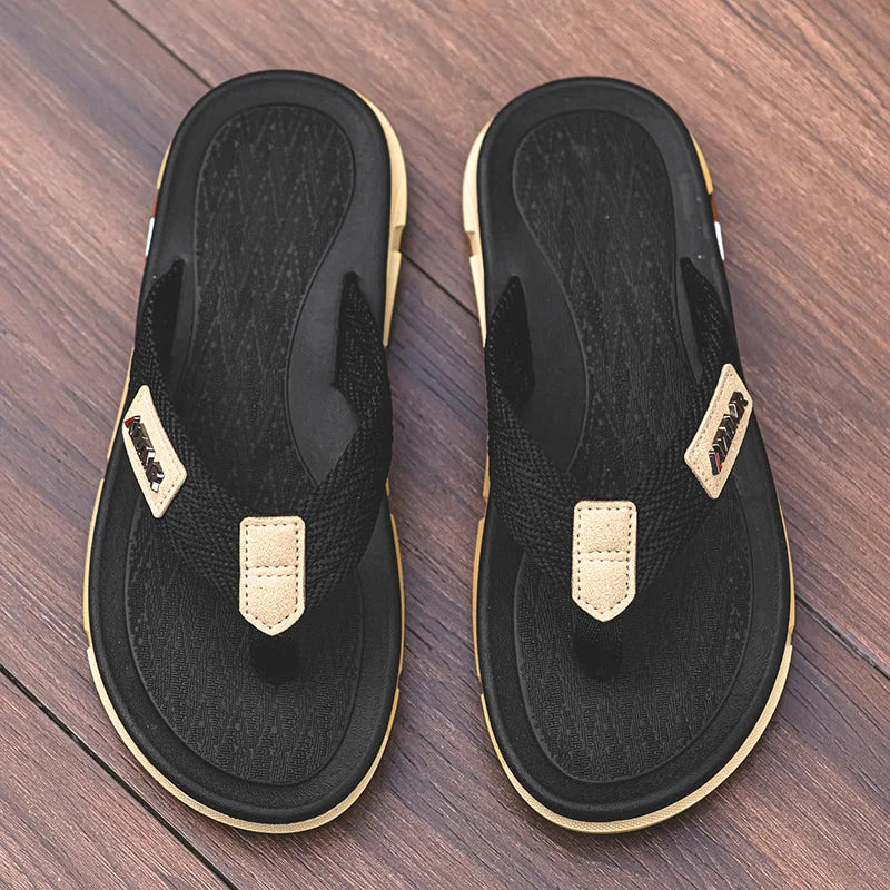 Stylish, versatile men’s moccasin sandals with soft soles, comfortable, slip-resistant, and durable, perfect for outdoor use.