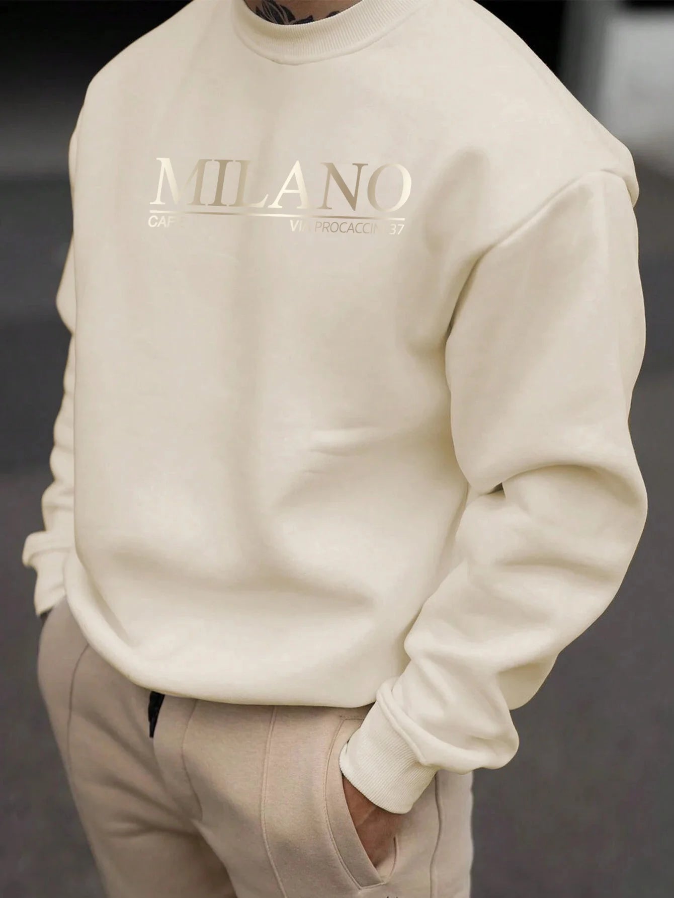 Men's autumn and winter casual loose and fashionable MILANO pattern printed long sleeved round neck sweatshirt versatile BAZAARHUBO
