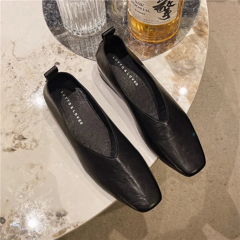 2025 New Shoes for Women Retro Ladies Flats Slip on Shoes Loafers Square Toe Shallow Mouth Women Casual Footwear Lightweight