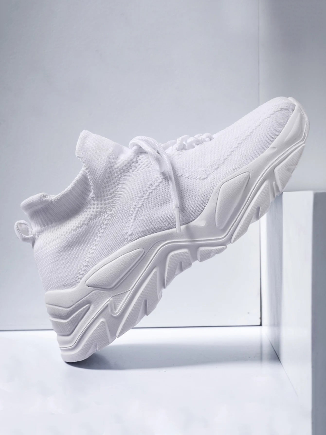 Latest Size 35-45 Men's Women's Sneakers Casual Shoes Mesh Breathable Outdoor Running Shoes Lightweight Chunky Sneaker