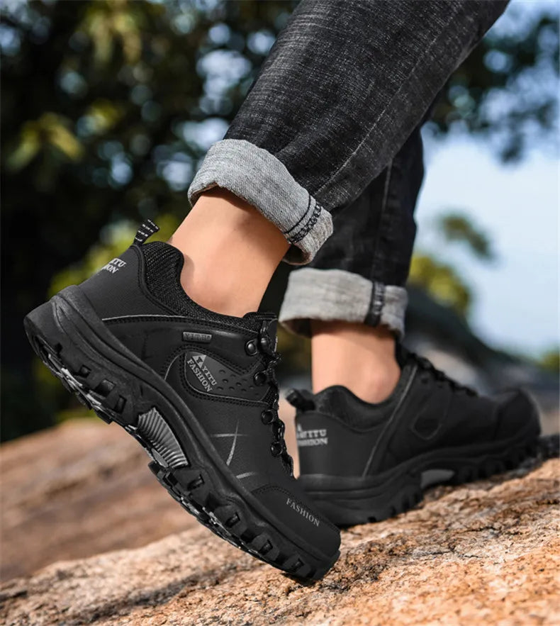 Brand New Spring Autumn Men Work Casual Shoes Men Outdoors Leather Round Toe Sneakers Men Climbing Hiking Shoes Big Size 39-47