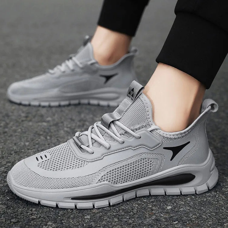 Men's and Women's Breathable Mesh Running Shoes for Winter Comfortable for Outdoor Fitness