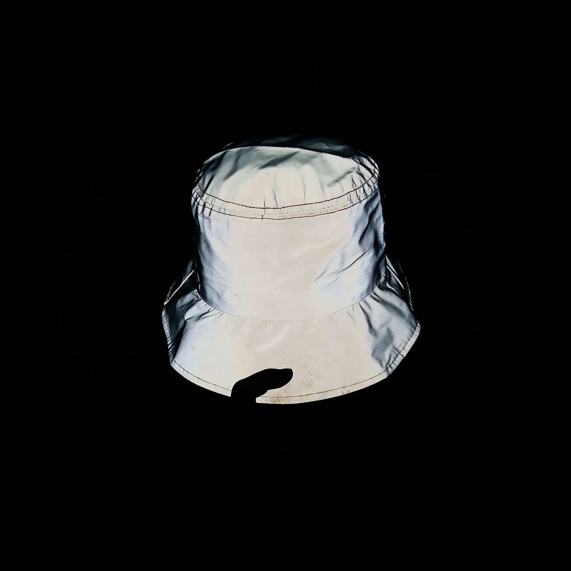 Outdoor Sports Club Party Silver Grey Reflective Luminous peaked caps Panama Bucket Hats Men Women  baseball cap Flat caps BAZAARHUBO
