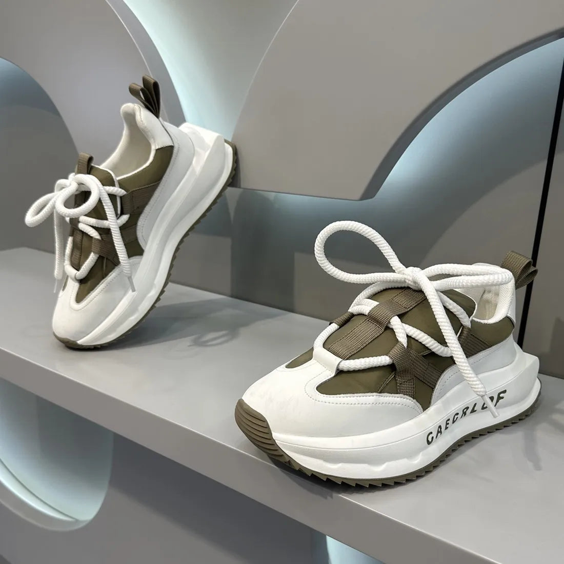 New Breathable Little White Shoes Versatile Sports and Casual Flat Shoes Men's Running Shoes