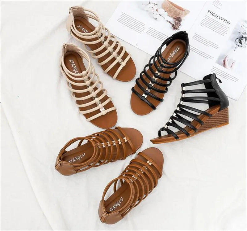 YAERNI Summer New Women Shoes Fashion Casual Outdoor Beach Slippers Comfortable Flat Bottomed Toe Women Sandals Plus Size