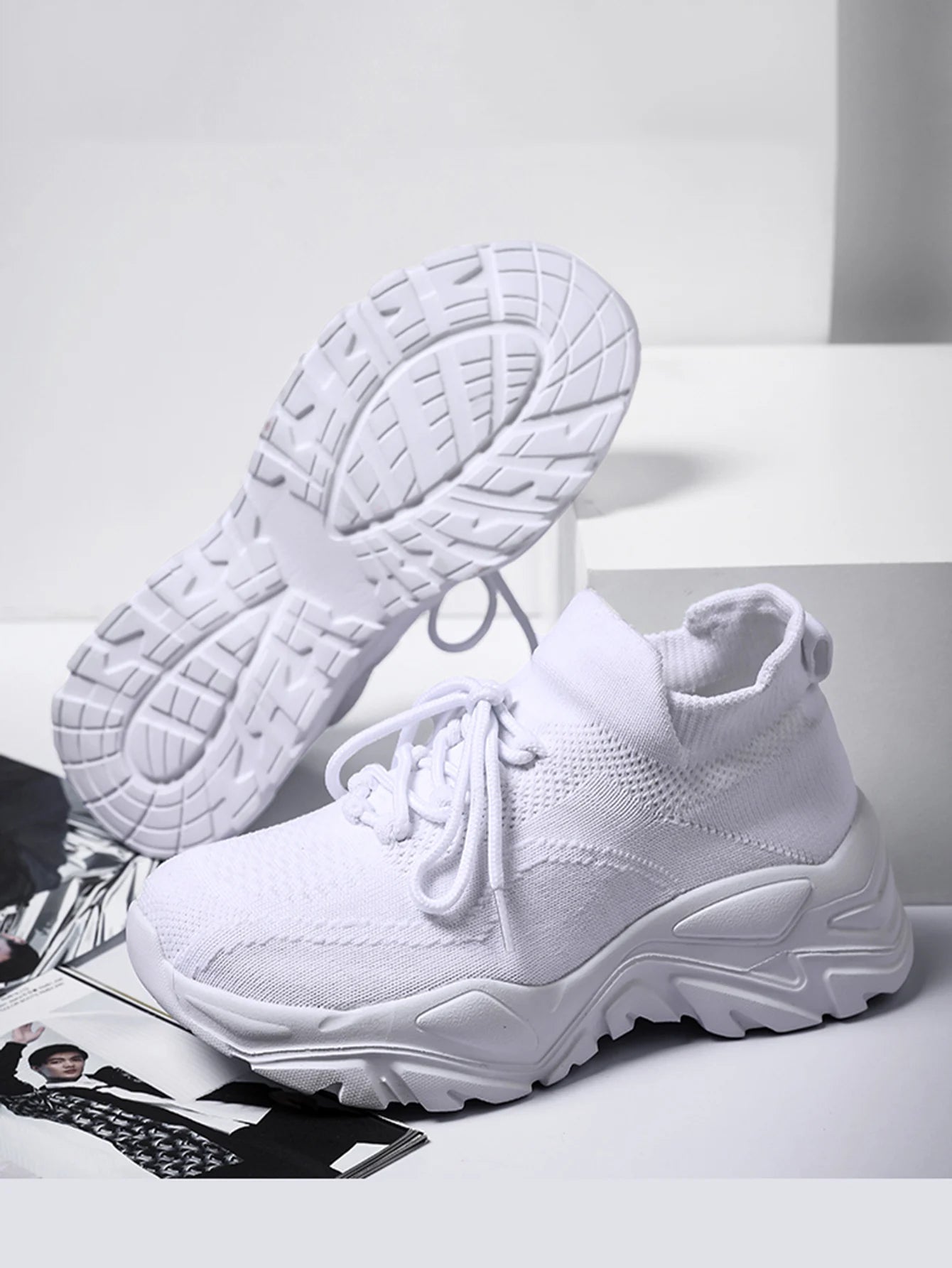 Latest Size 35-45 Men's Women's Sneakers Casual Shoes Mesh Breathable Outdoor Running Shoes Lightweight Chunky Sneaker