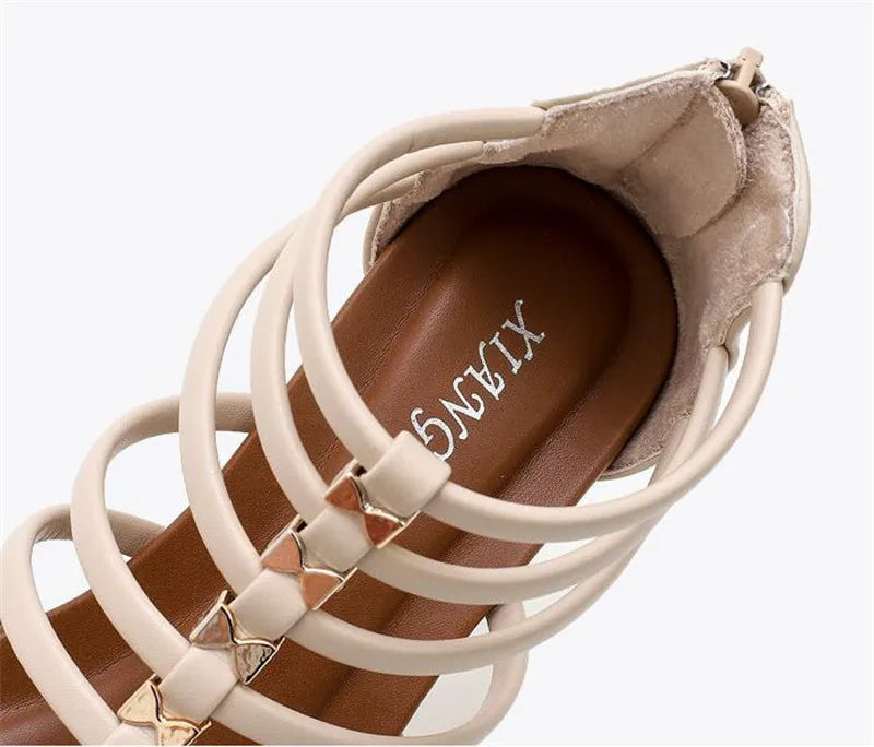 YAERNI Summer New Women Shoes Fashion Casual Outdoor Beach Slippers Comfortable Flat Bottomed Toe Women Sandals Plus Size