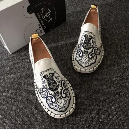 Embroidered Men's Casual Loafers Summer Fashion Slip on Male Canvas Shoes Lightweight Breathable Flat Shoes
