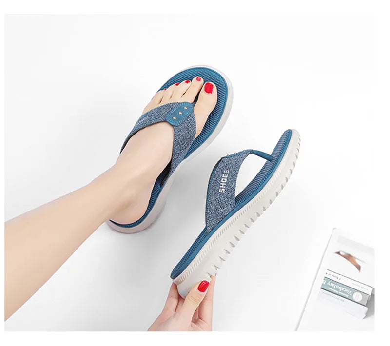 Summer Shoes Women Beach Slippers Fashion Holiday Slippers Flip Flops Thick Sole Soft Casual Ladies Footwear Big Size A3425