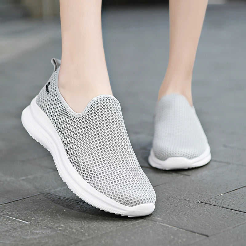 Summer Mesh Sneakers Men Fashion Outdoor Mens Casual Shoes Lightweight Slip on Walking Shoes Unisex Breathable Zapatillas Hombre