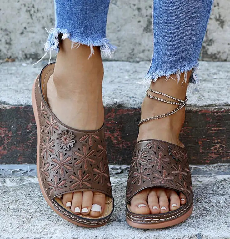 Women Slippers Summer Platform Hollow Outdoor Cool Garden Beach Shoes Woman Slip On Flip Flops Cozy Mules Zapatos Mujer