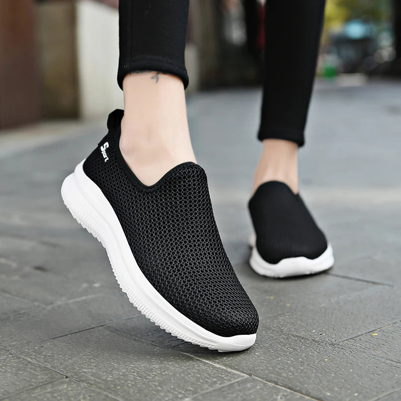 Summer Mesh Sneakers Men Fashion Outdoor Mens Casual Shoes Lightweight Slip on Walking Shoes Unisex Breathable Zapatillas Hombre