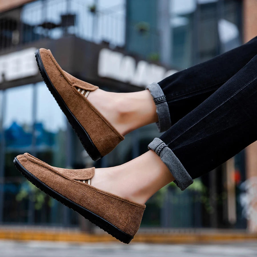 New Men Loafers Shoes Brand Fashion Soft Man Moccasins Loafers Canvas Slip-On Casual Shoes Men Outdoor Walking Men Footwear
