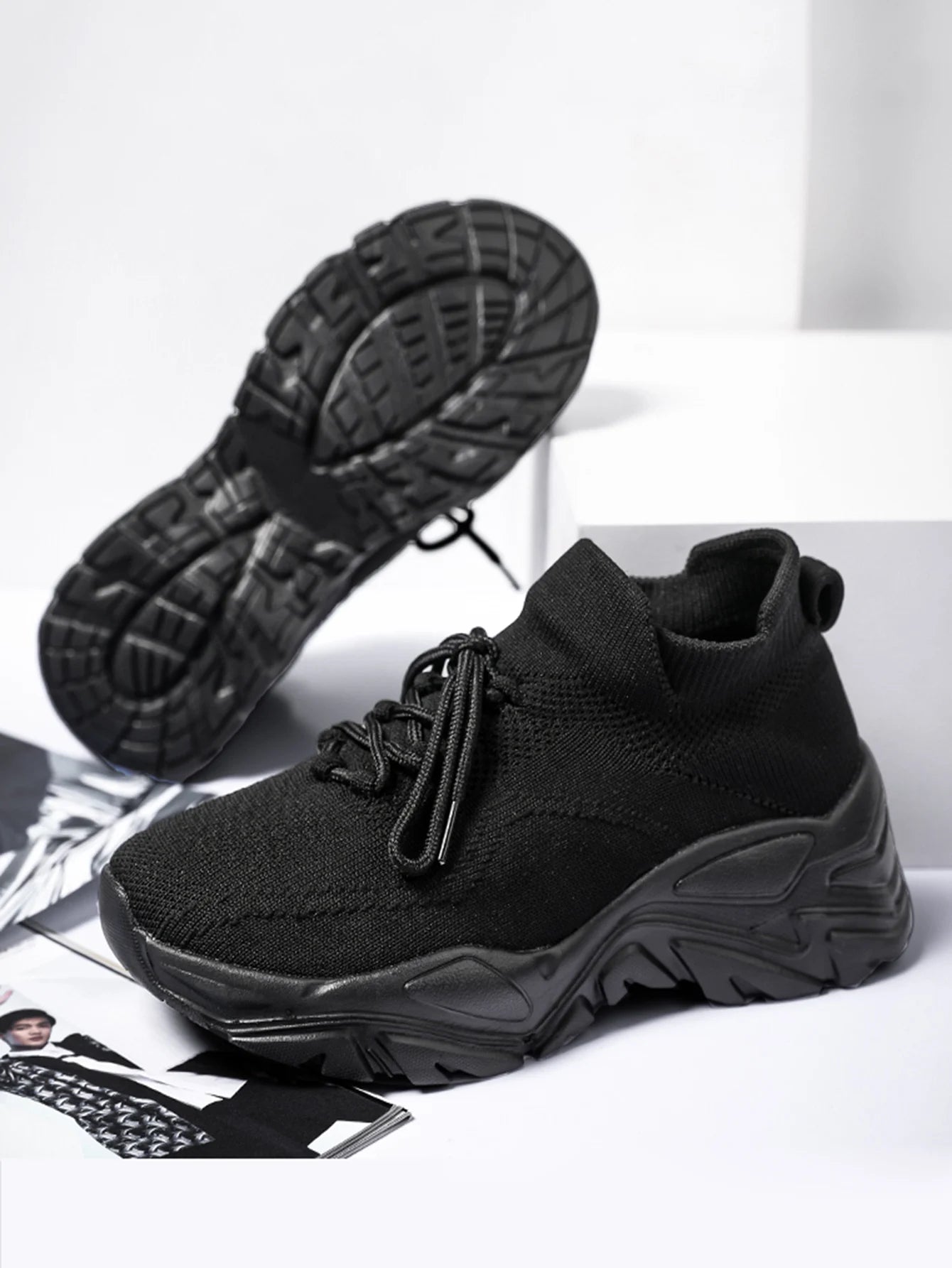 Latest Size 35-45 Men's Women's Sneakers Casual Shoes Mesh Breathable Outdoor Running Shoes Lightweight Chunky Sneaker