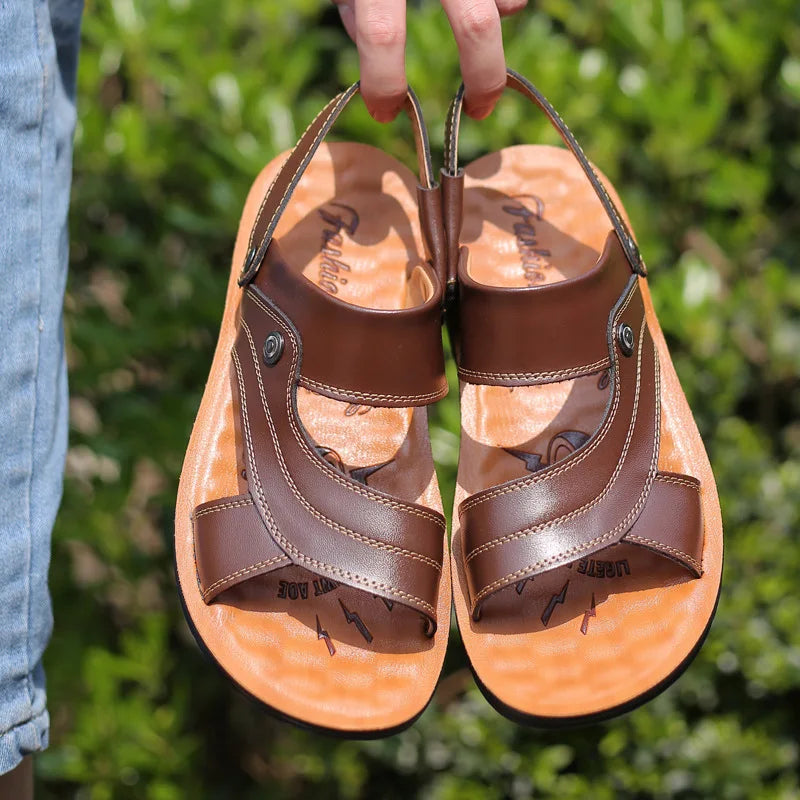man 2020 Summer beach sandals  fashion new personality men's slidder  sandal  outdoor non-slippery beach slippers  man shoes