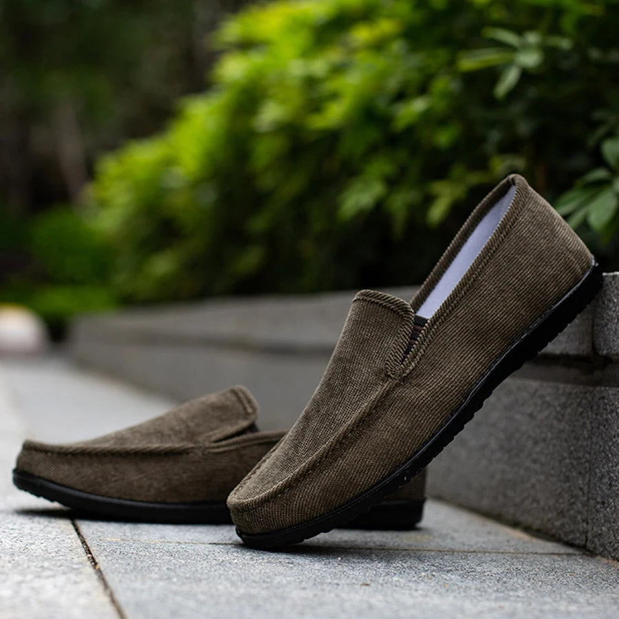 New Men Loafers Shoes Brand Fashion Soft Man Moccasins Loafers Canvas Slip-On Casual Shoes Men Outdoor Walking Men Footwear
