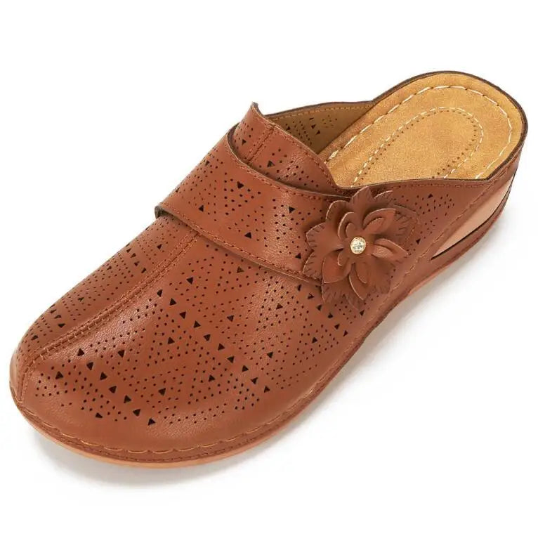 Women Slippers Summer Platform Hollow Outdoor Cool Garden Beach Shoes Woman Slip On Flip Flops Cozy Mules Zapatos Mujer