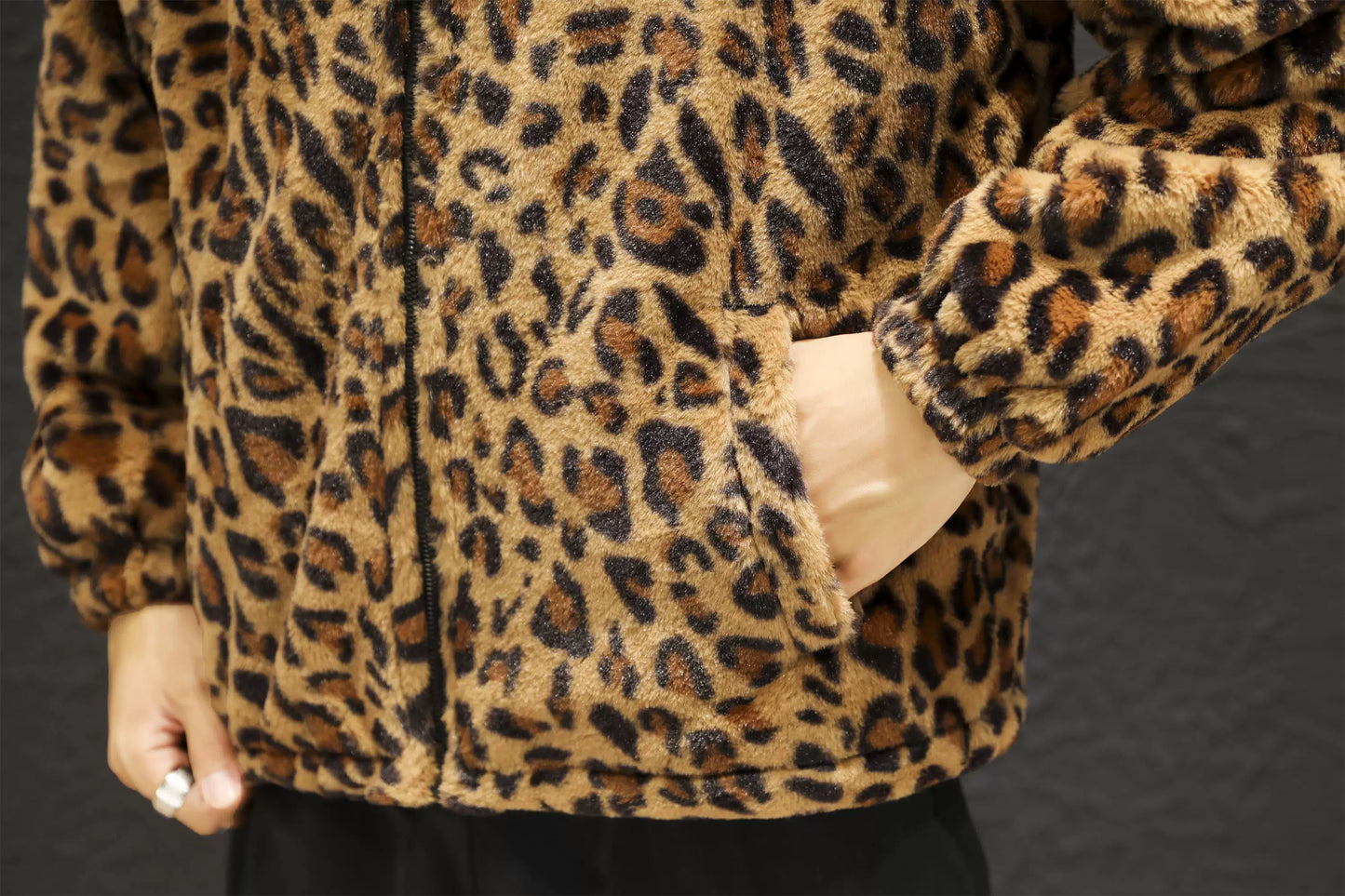 2025 Fall/winter Leopard Print Jacket Loose and Comfortable Cotton-padded Jacket Fashion Men's and Women's Autumn Warm Jacket