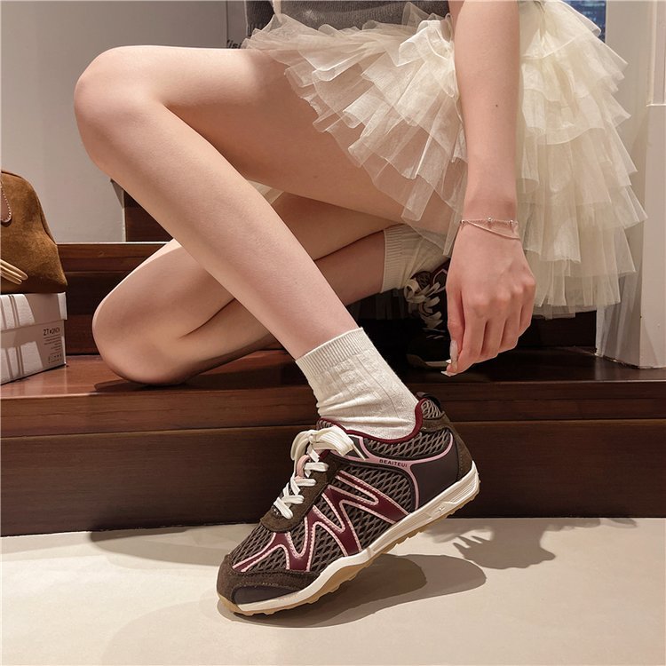 Summer Mesh Breathable Moral Training Shoes for Women 2025 New Versatile Mesh Forrest Gump Shoes Lace-Up Thick-Soled Casual Sports Shoes