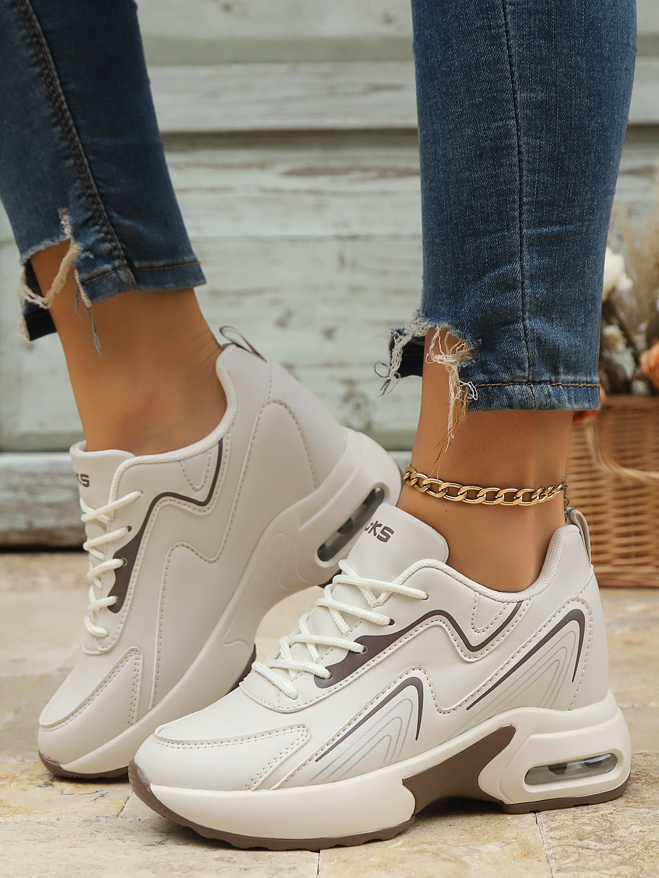 Summer Wear-Resistant Height-Increasing Dad Shoes Mesh Tendon Sole Running Shoes Breathable Non-Slip Sports Shoes