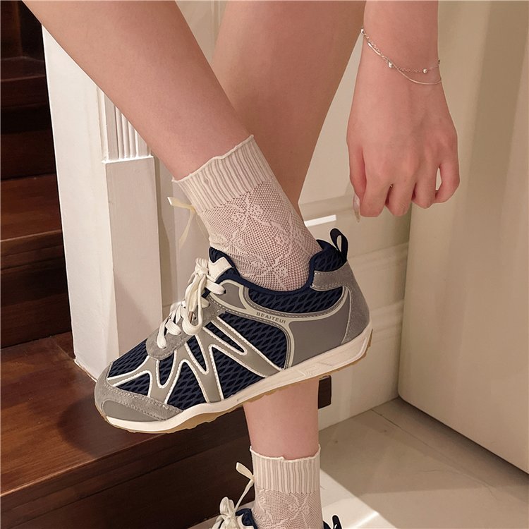 Summer Mesh Breathable Moral Training Shoes for Women 2025 New Versatile Mesh Forrest Gump Shoes Lace-Up Thick-Soled Casual Sports Shoes
