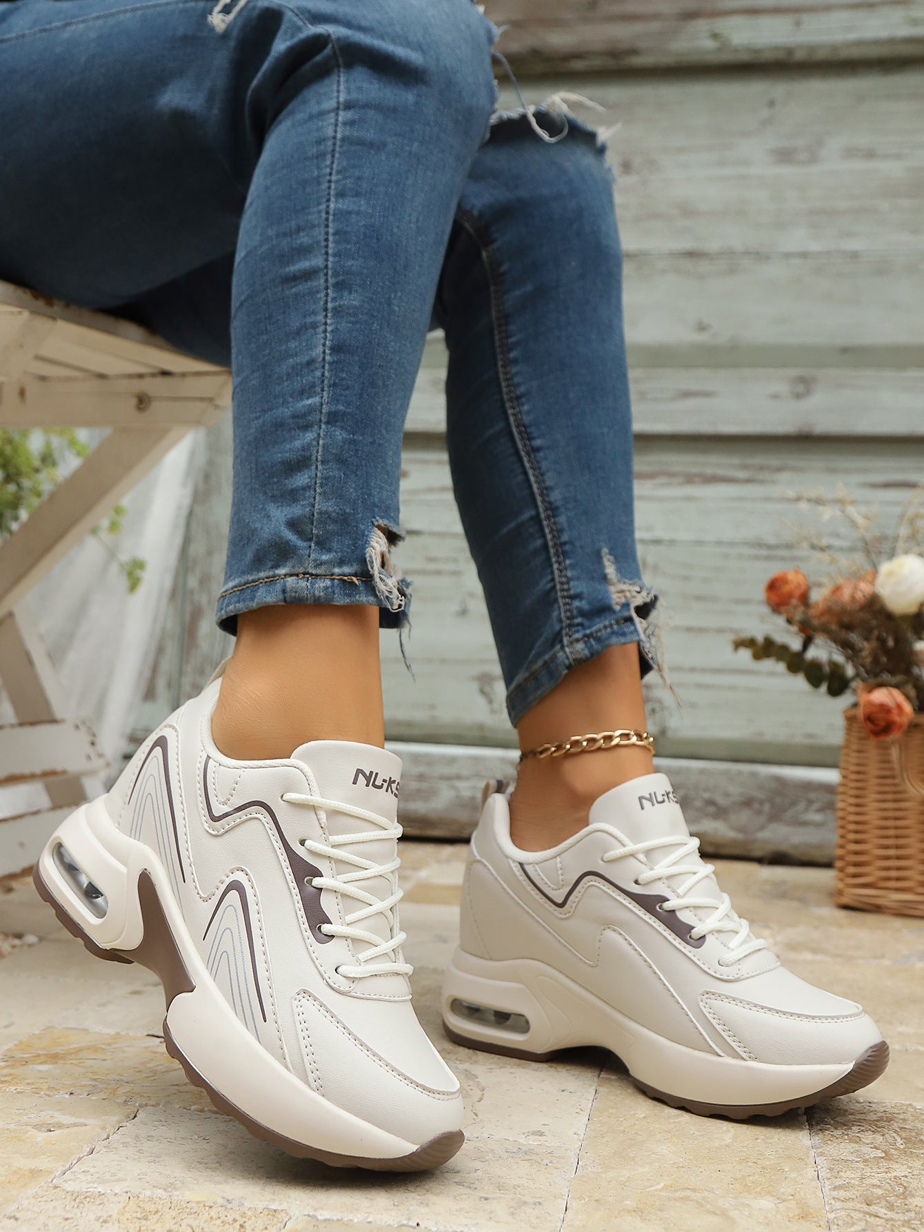 Summer Wear-Resistant Height-Increasing Dad Shoes Mesh Tendon Sole Running Shoes Breathable Non-Slip Sports Shoes