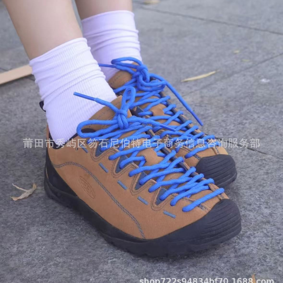 Keenn Sports and Leisure Ugly Shoes Couple Style Outdoor Hiking and Mountaineering Shoes Retro Sports Versatile Shoes