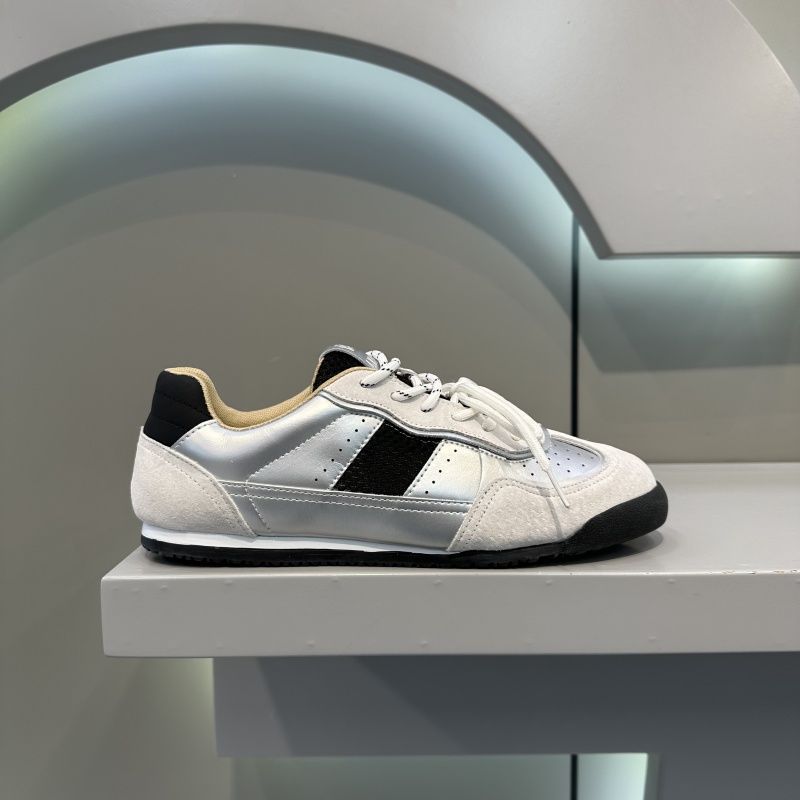 Ultra-Light German Training Shoes for Men 2025 Summer Popular Breathable Forrest Gump Shoes for Men Versatile Casual Shock-Absorbing Sports Shoes for Men