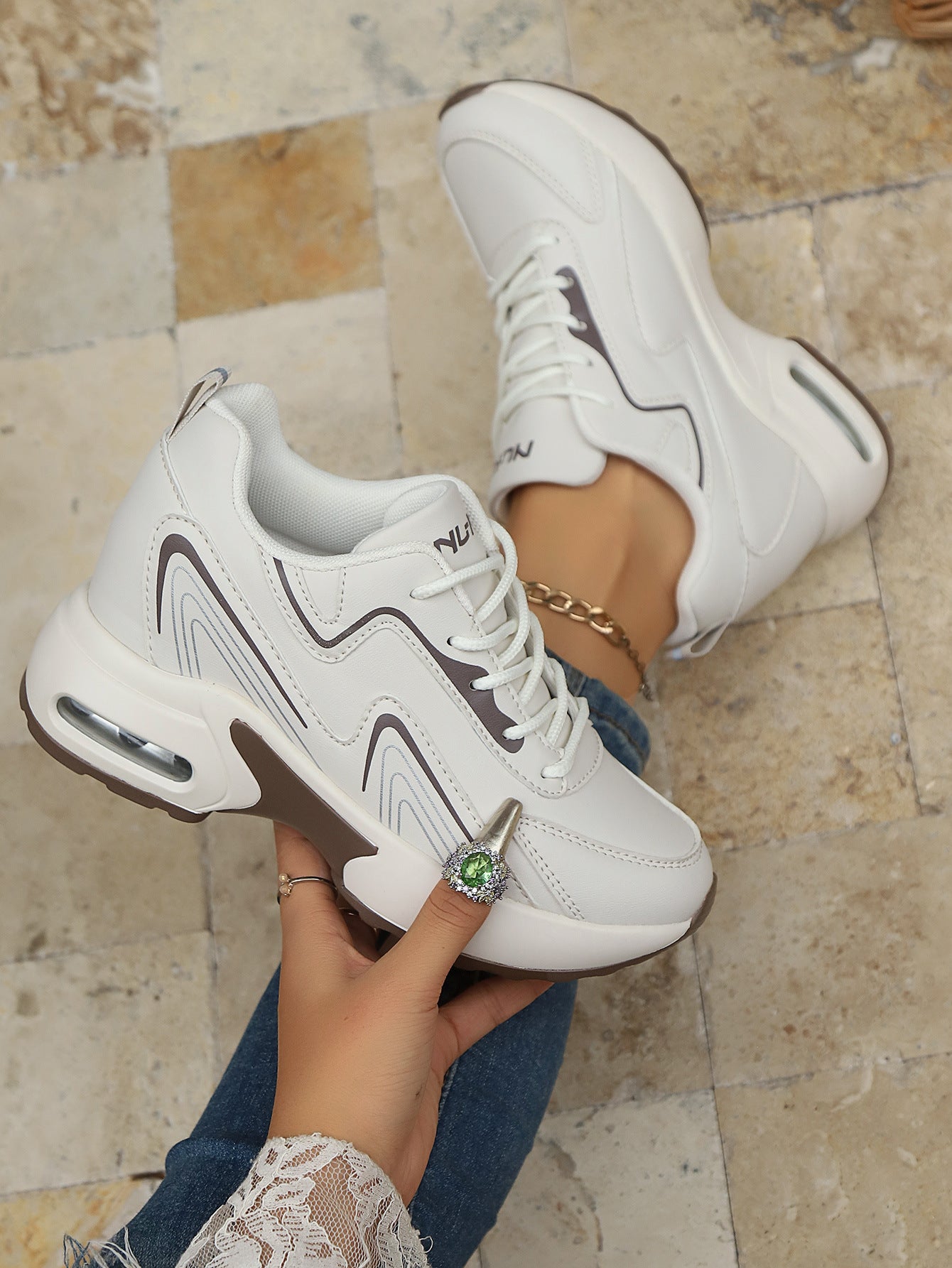 Summer Wear-Resistant Height-Increasing Dad Shoes Mesh Tendon Sole Running Shoes Breathable Non-Slip Sports Shoes