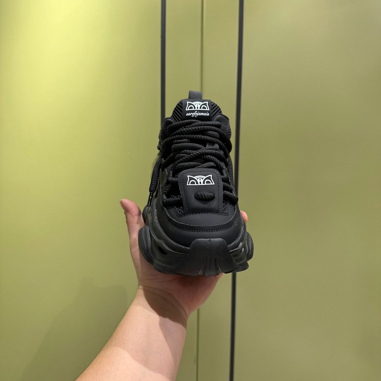 Classic All-Match High-Level Outdoor Hiking and Mountaineering Lightweight Air Cushion Shock Absorbing sneaker Elastic Ins Torre Shoes for Men