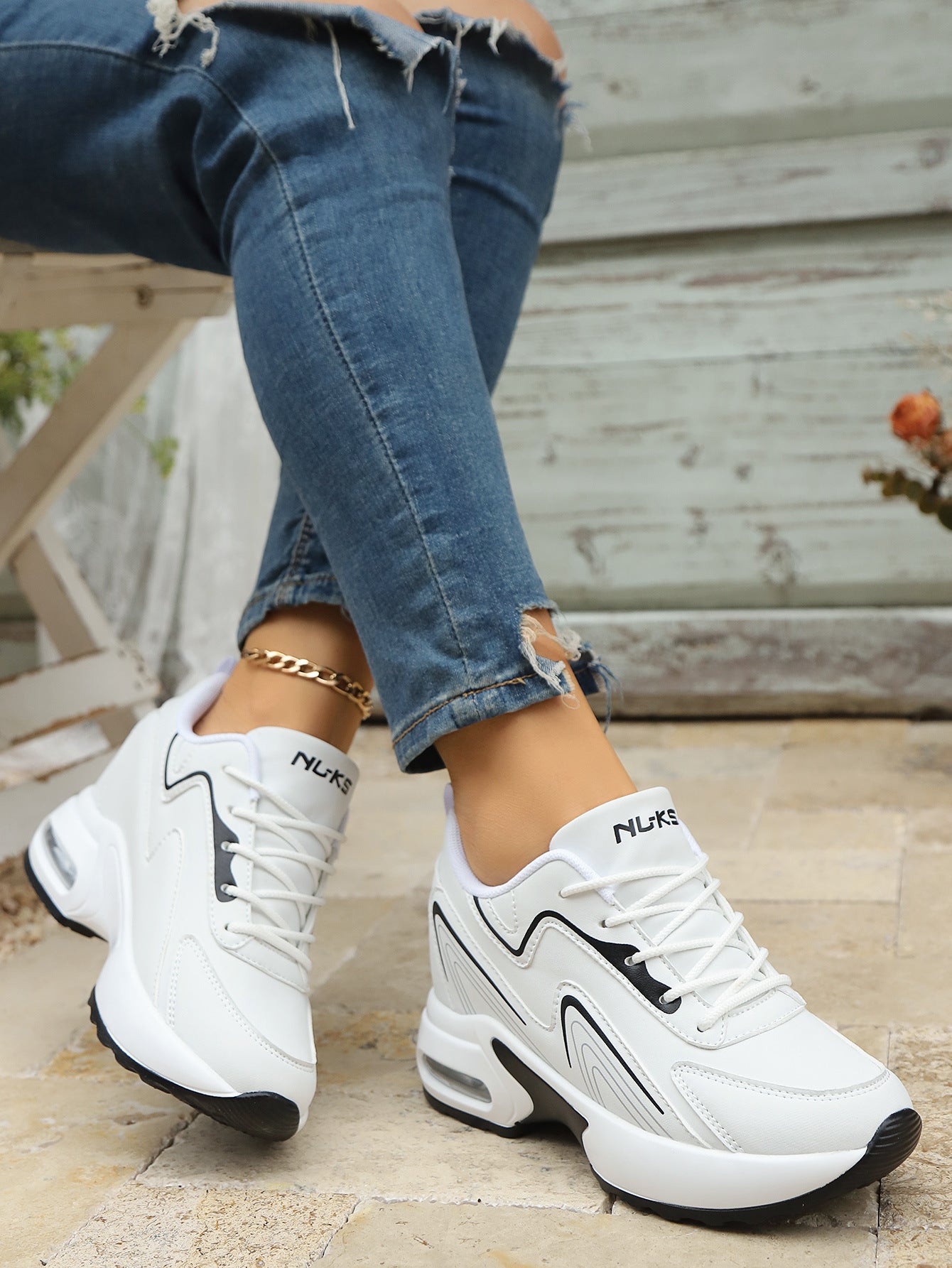 Summer Wear-Resistant Height-Increasing Dad Shoes Mesh Tendon Sole Running Shoes Breathable Non-Slip Sports Shoes