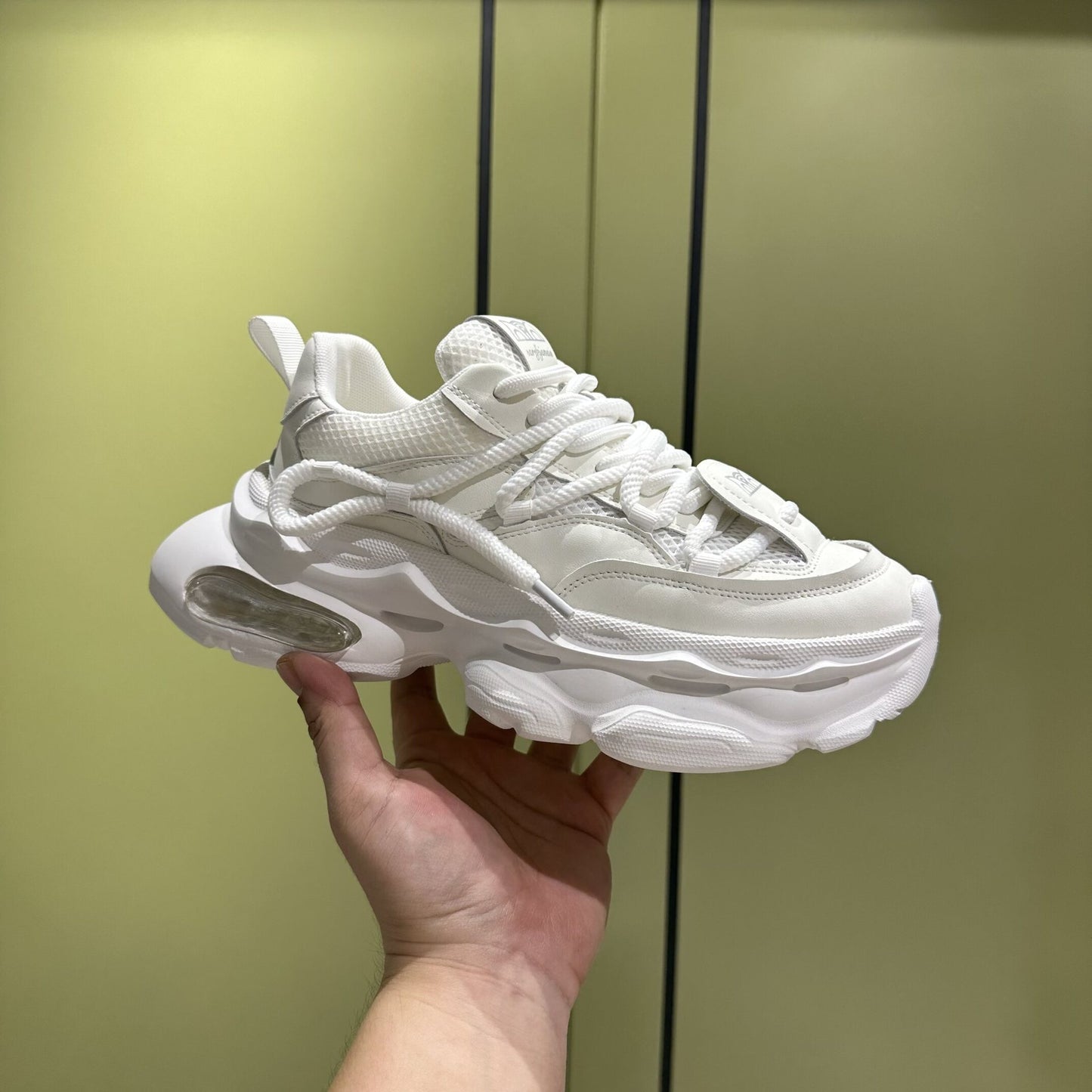 Classic All-Match High-Level Outdoor Hiking and Mountaineering Lightweight Air Cushion Shock Absorbing sneaker Elastic Ins Torre Shoes for Men