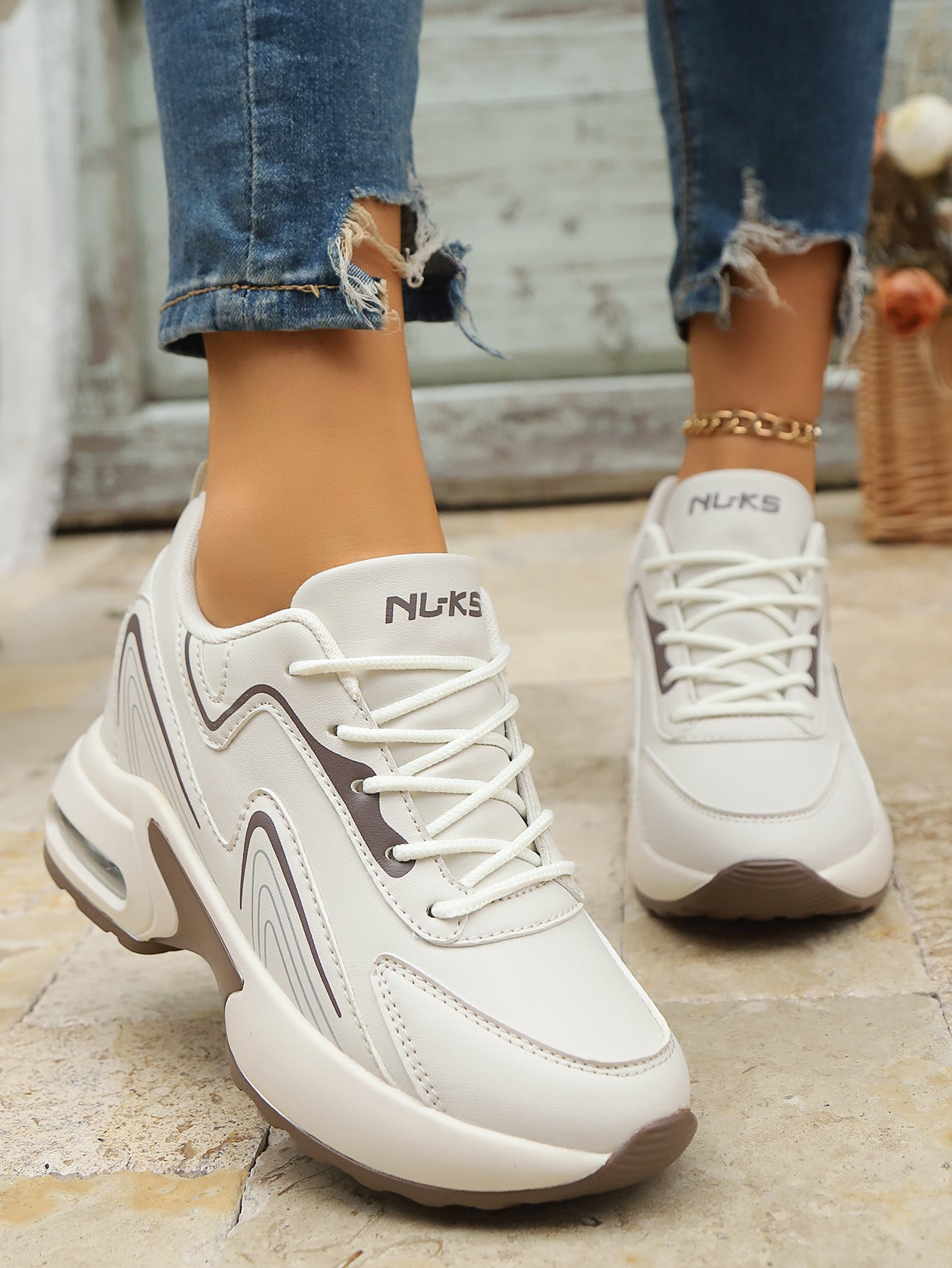 Summer Wear-Resistant Height-Increasing Dad Shoes Mesh Tendon Sole Running Shoes Breathable Non-Slip Sports Shoes