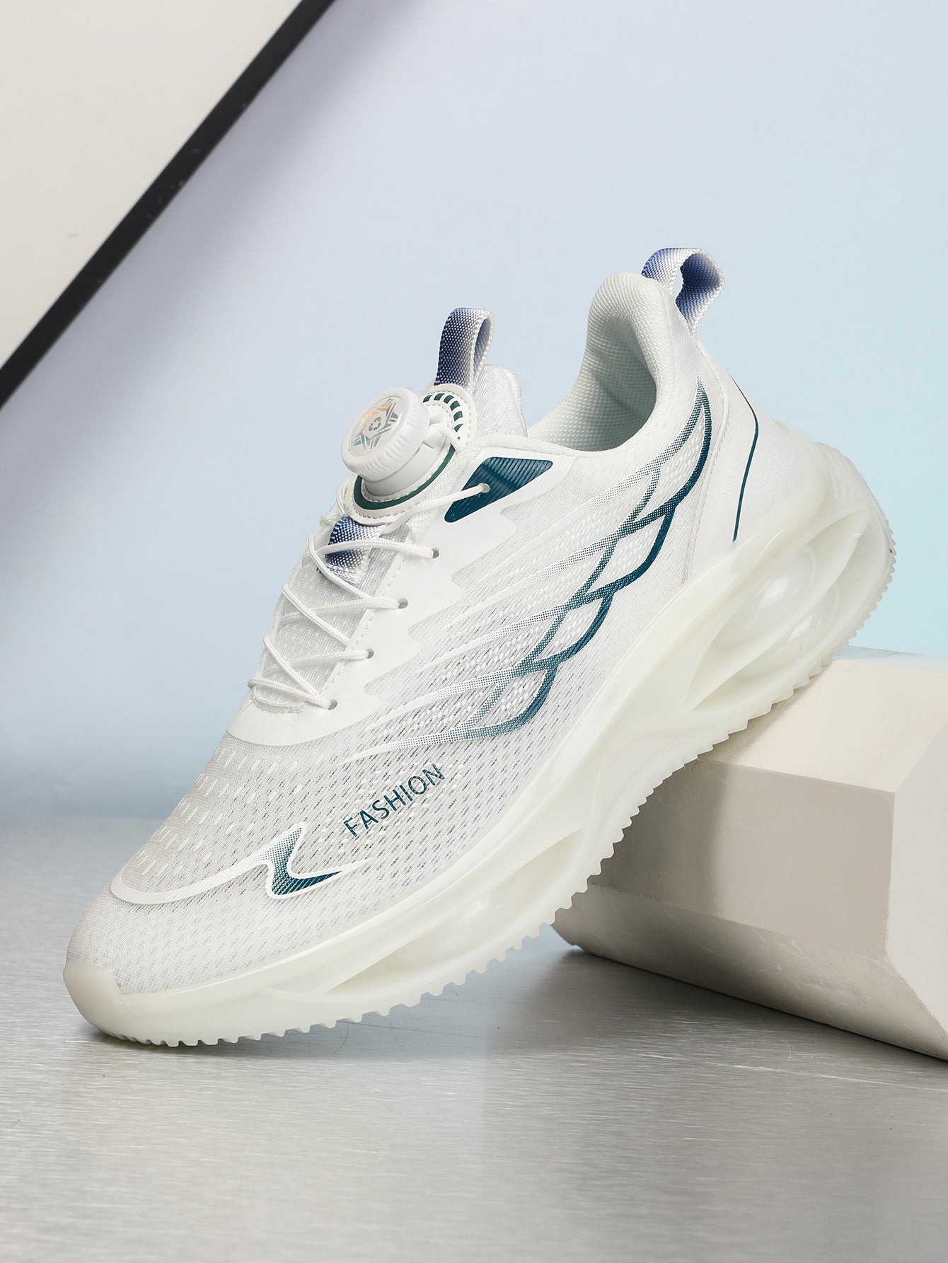 Men's Shoes 2025 New Autum Breathable Running Shock-Absorbing Trendy Shoes Swivel Buckle Mesh Casual Shoes Youth Sports Trend