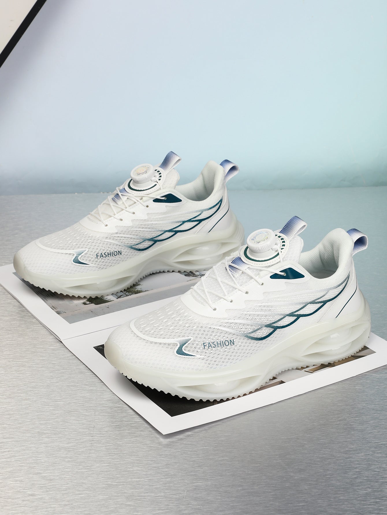Men's Shoes 2025 New Autum Breathable Running Shock-Absorbing Trendy Shoes Swivel Buckle Mesh Casual Shoes Youth Sports Trend