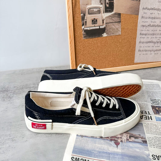 Run-11 2025 New Autumn Style Versatile Classic Canvas Shoes for Couples, Original Design Chic Black Sneakers