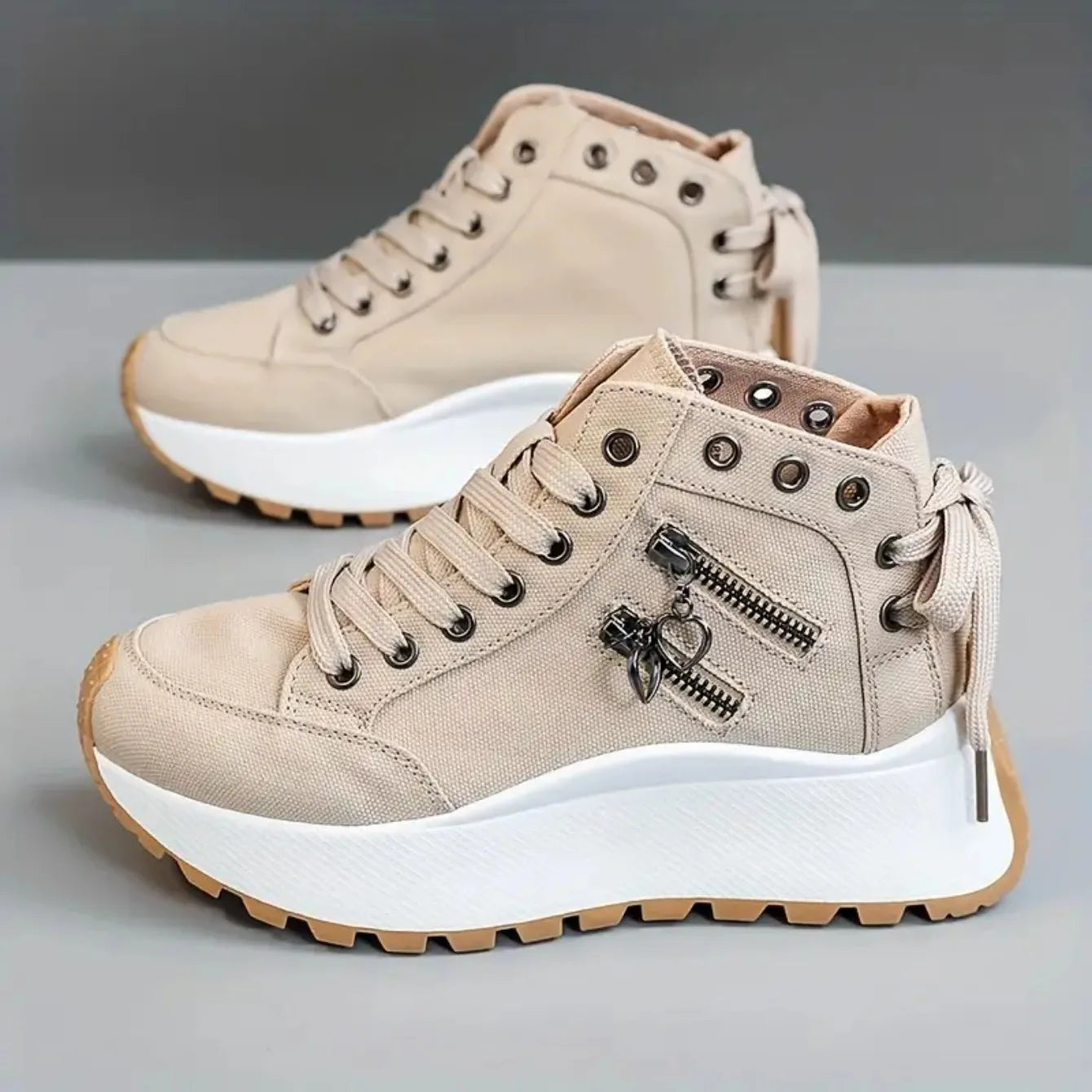Designer Women Sneakers High Top Denim Canvas Shoes Female Girls Students Canvas Shoes for Women Lace Up Platform Sneakers