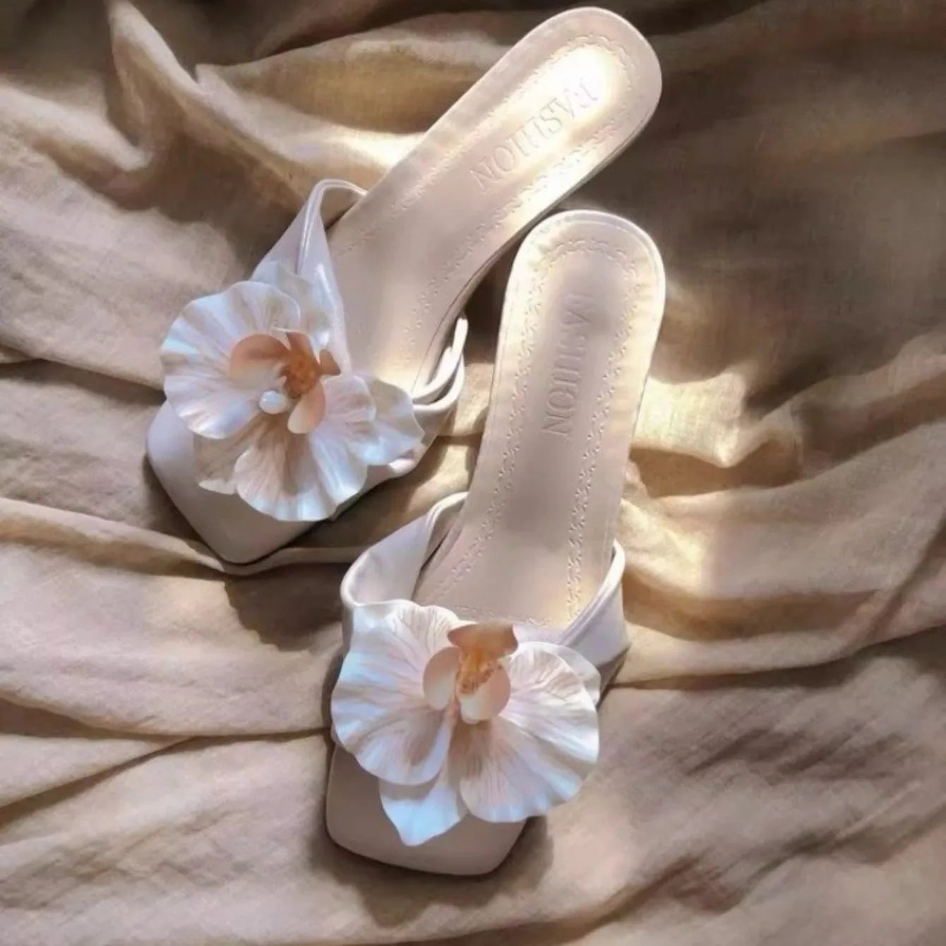 Brand Women Sandals 2025 Summer New Elegant Flowers Sandals Casual Fashionable Outer Wear High Heels Shoes Women Slides Women