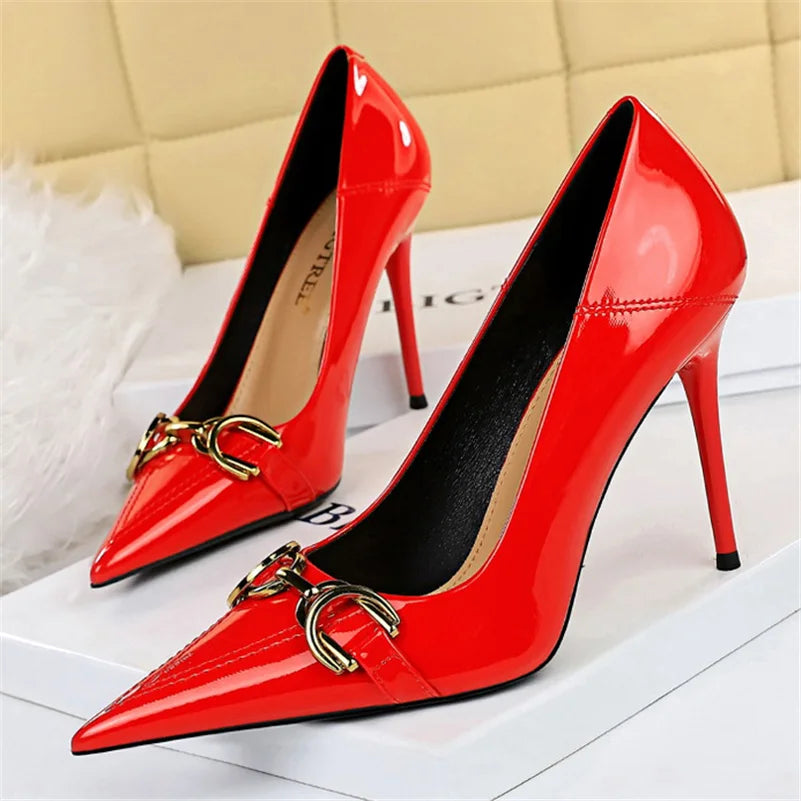 2023 Women Sexy 10cm High Heels Burgundy Nude Pumps Lady Stripper Stiletto Heels Glossy Leather Wedding Bridal Quality Red Shoes