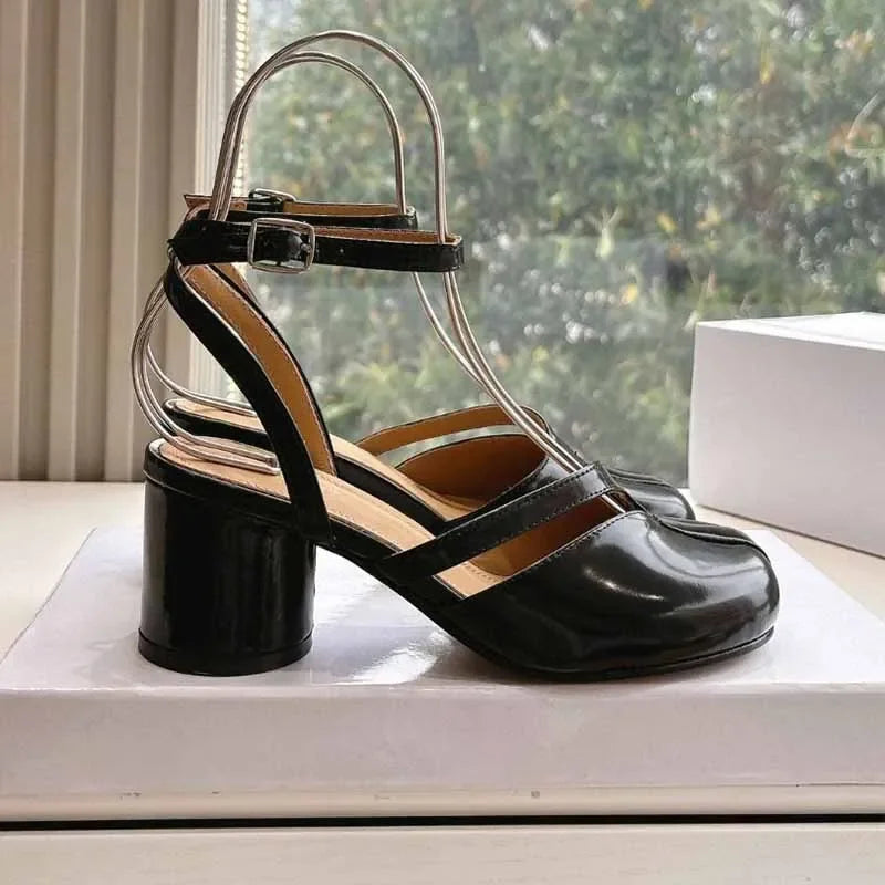 New Fashion Patent Leather Cross Belt Tabi Women's Pumps Spring and Summer Slingbags Split Toe Thick High Heels Chunky Shoes