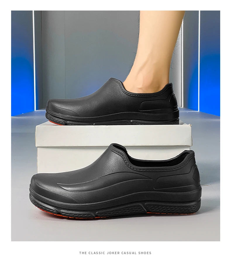 Summer Chef Shoes Anti Slip and Oil Proof Work Shoes Casual Lazy Slippers Soft Comfortable Beach Slippers Sandals Garden Shoes