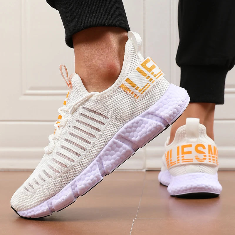 New Men's Sports Shoes with Cushioning Mesh Speculative Stage Hiking Shoes Anti Slip Comfortable Lightweight Gym Training Shoes