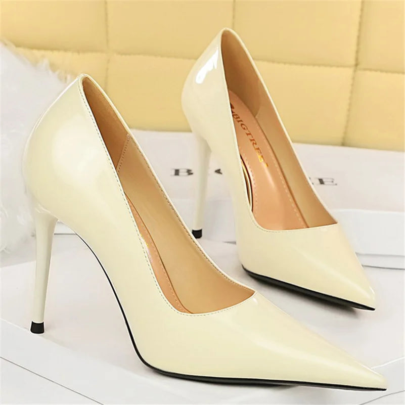 2023 Women Sexy 10cm High Heels Burgundy Nude Pumps Lady Stripper Stiletto Heels Glossy Leather Wedding Bridal Quality Red Shoes