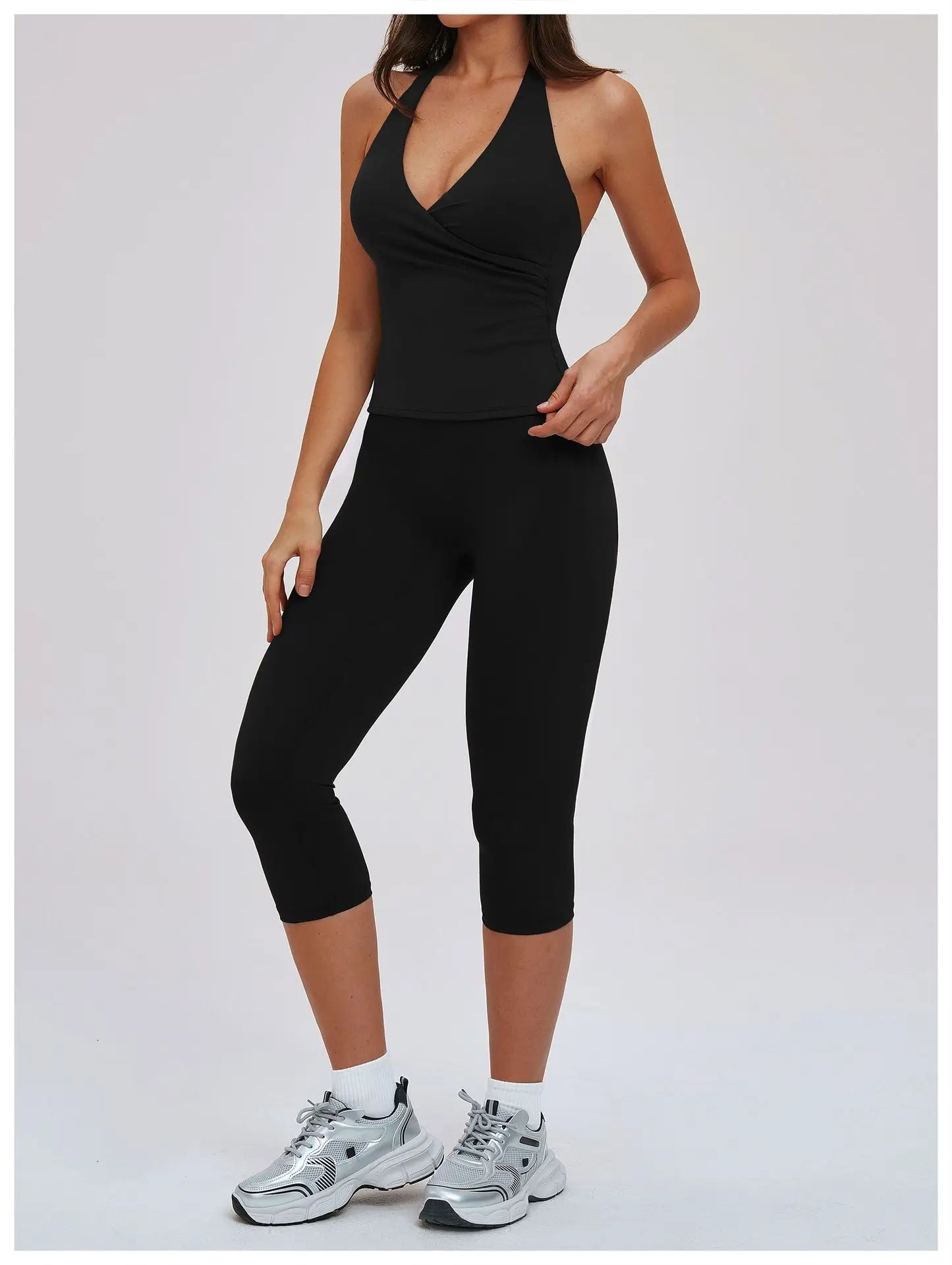 Sports Set 2 Pieces Yoga Set Sexy Women's Sports Set Quick Dry Fitness Set Gym Running Slim Capri Pants Leisure and Fashion Sets