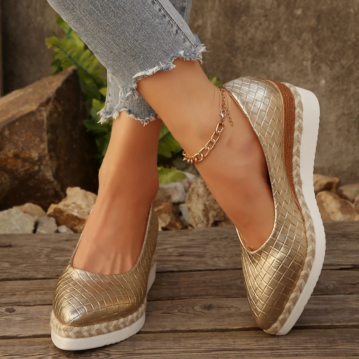 2025 New High Heels Pointed Toe Comfortable High-Heeled Shoes Ladies Shallow Mouth Lace-Up Clogs Wedge Platform Women Sneakers