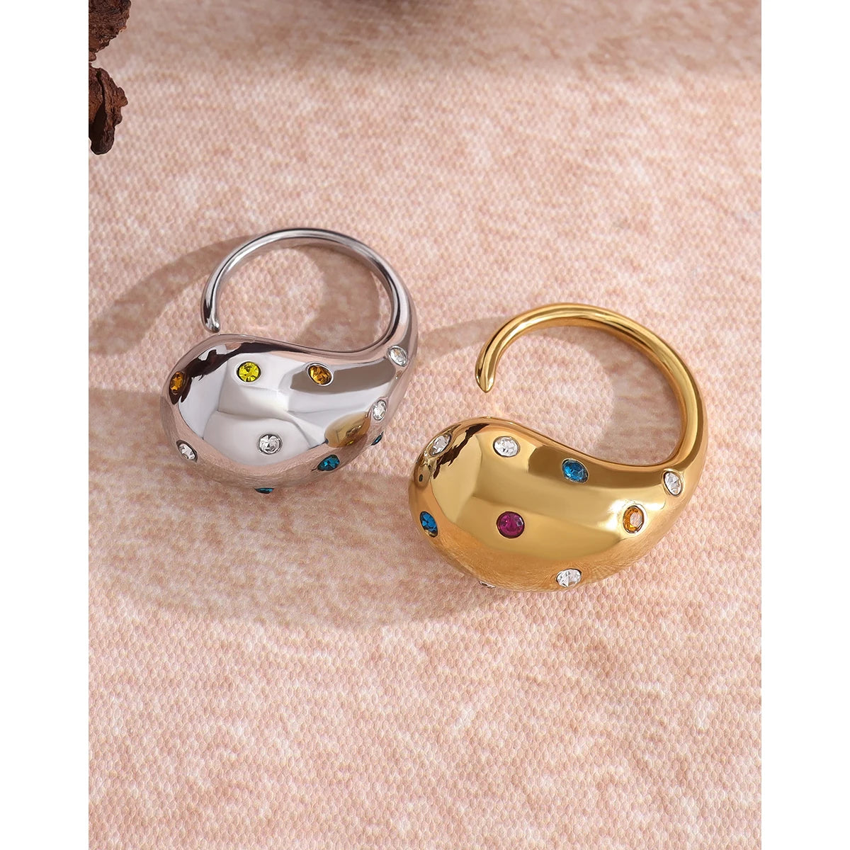 YACHAN 18K Gold Plated Glossy Chunky Stainless Steel Rings for Women Chic Colorful Crystal Statement Jewelry